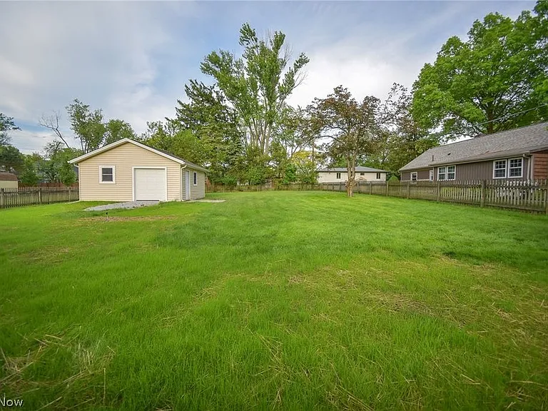 263 Cardinal Dr — Photo 42