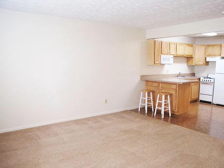 Greenbriar Village apartments — Photo 8