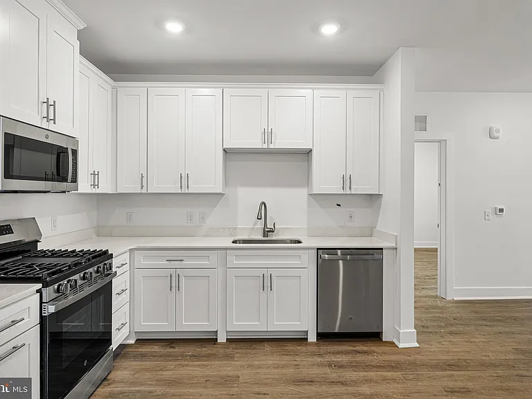 2207 Prince Hall Dr — Photo 17