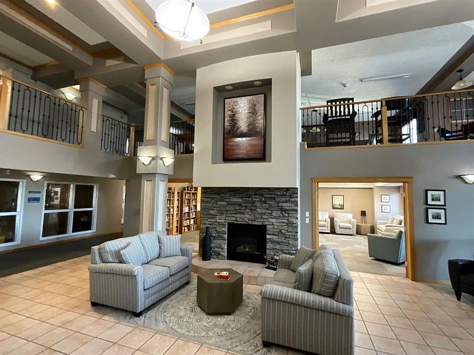 1st image of 4805 W 45th St #225