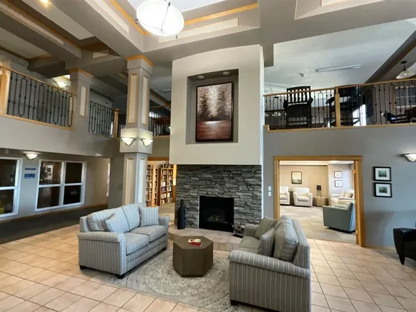 4805 W 45th St #225, Red Deer, AB T4N 7A9
