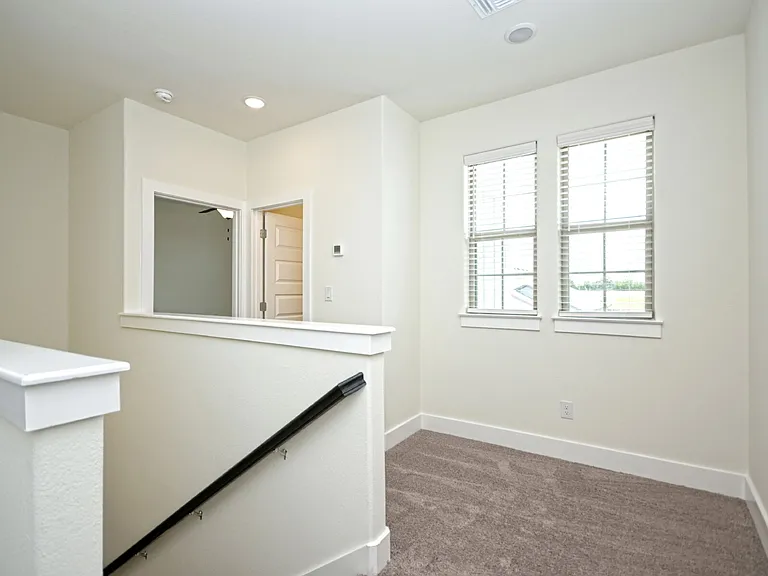 415 Parkline Dr — Photo 7