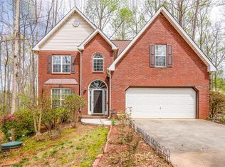 4240 Hillsborough Dr, Snellville, GA 30039