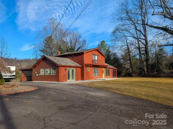 455 Rocky Springs Hts, Burnsville, NC 28714