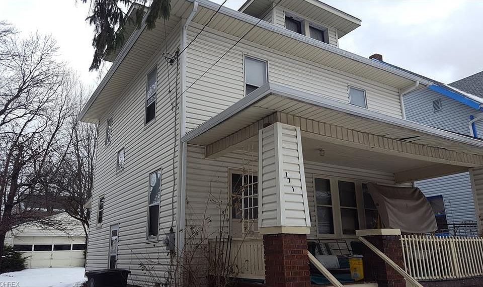 2nd image of 171 E Mapledale Ave