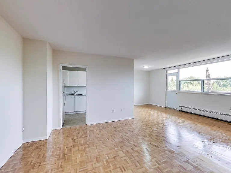 32 Clayland Dr — Photo 13