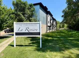 221 E 5th St #309, Cedar Falls, IA 50613