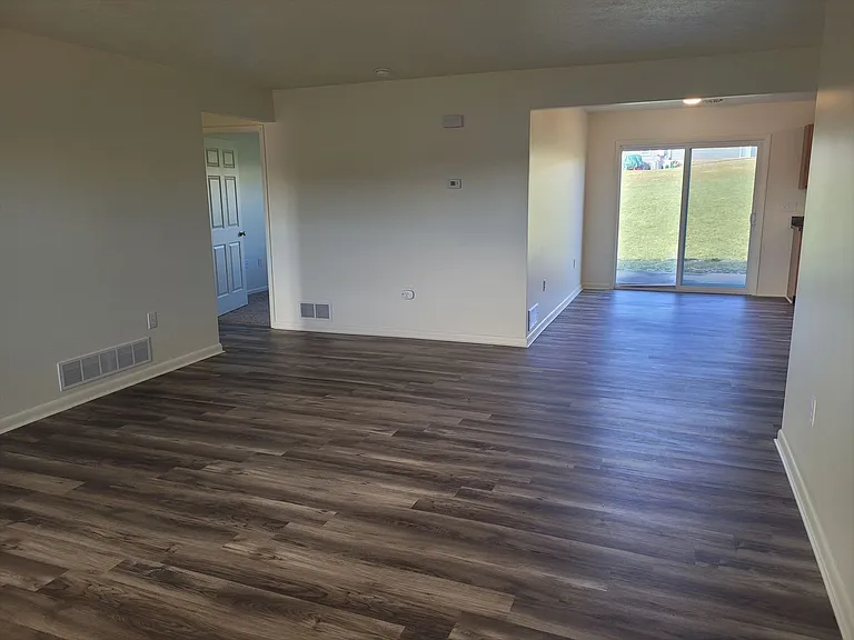 100 Sterling Hills Dr — Photo 18