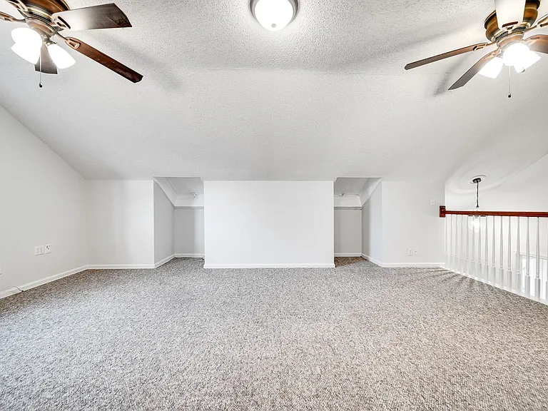 3028 Owendale Dr — Photo 31