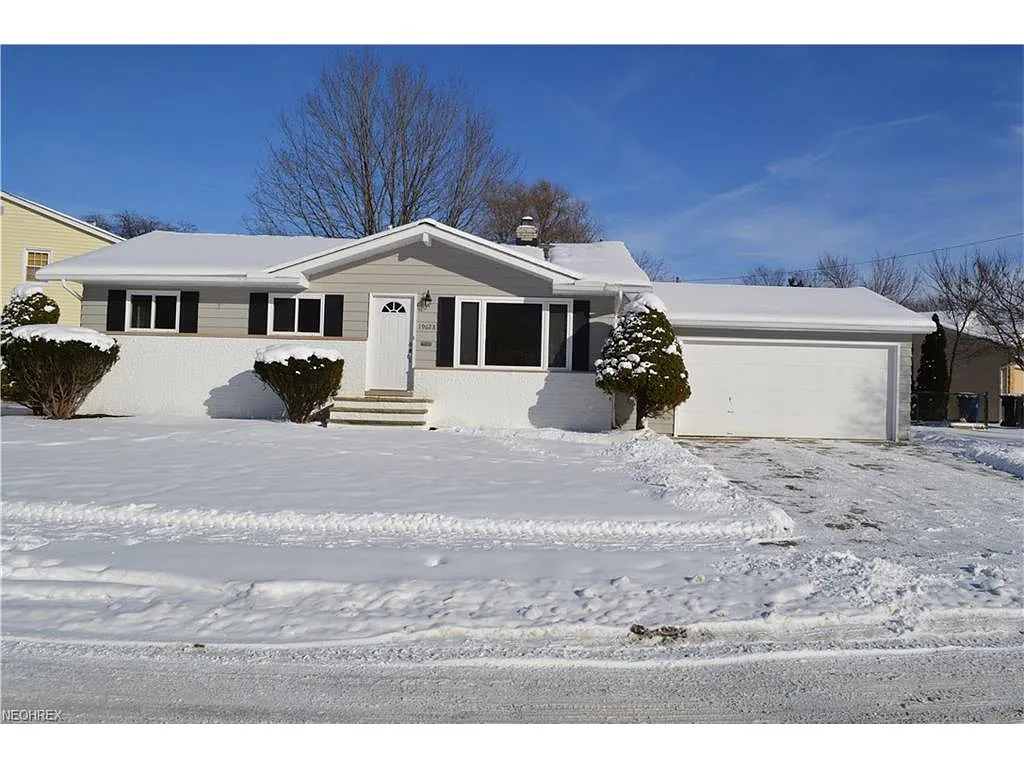 19628 Thornridge Ave photo 1