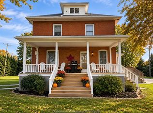 25139 Saint Clair Rd, Chatham Kent, ON N7M5J8