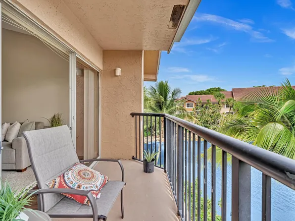 8901 Wiles Road #302, Coral Springs, FL 33067