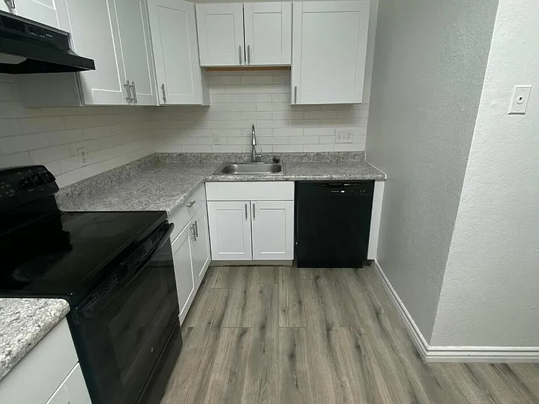 2580 S Yavapai Rd #2 — Photo 1