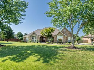 6509 W Silverthorne Rd, Fayetteville, AR 72704