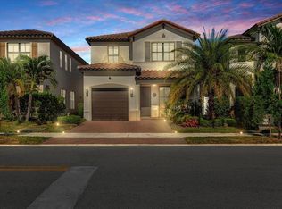 9872 W 34th Ln, Hialeah, FL 33018
