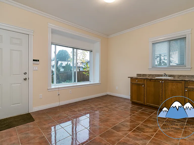 901 Cliff Ave — Photo 8