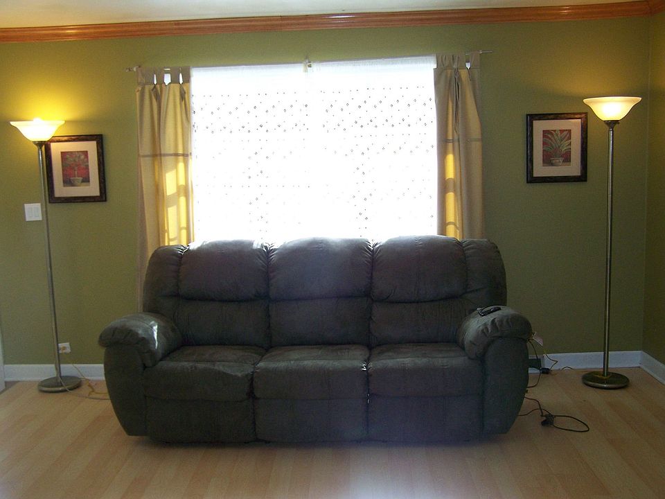 2nd image of 2828 Everglade Ave