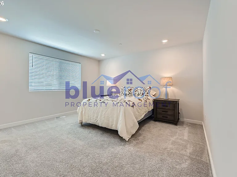 12935 SW Tabor Ter — Photo 8