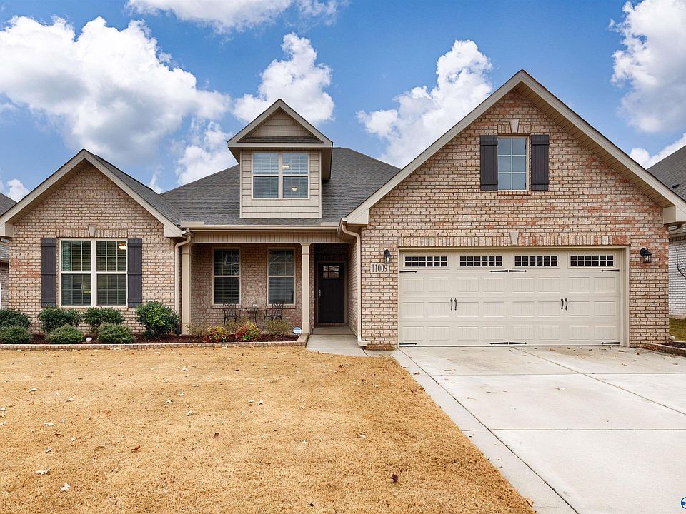 1st image of 11009 Oakway Cir NW