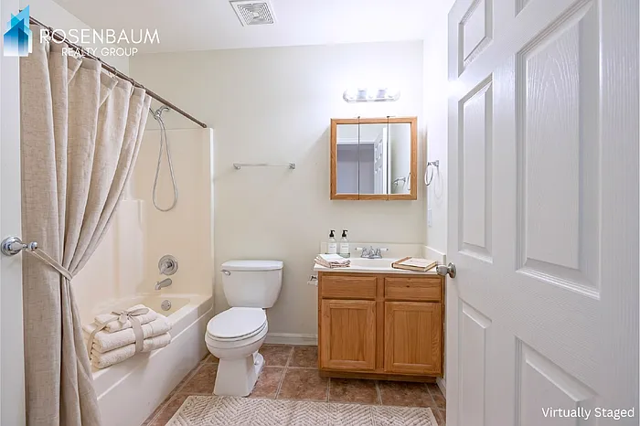 10758 W Carousel Dr #B — Photo 8
