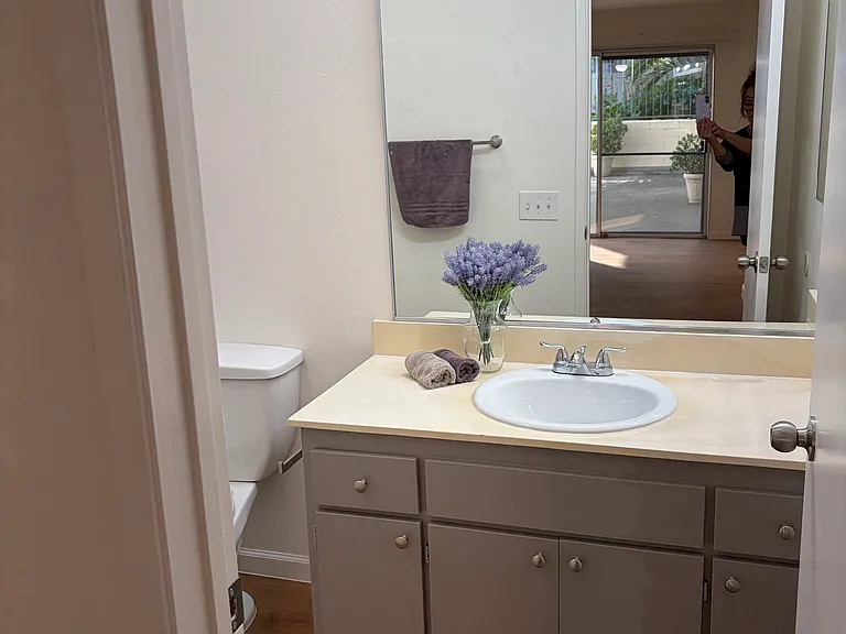 151 Lakeside Dr #110 — Photo 23
