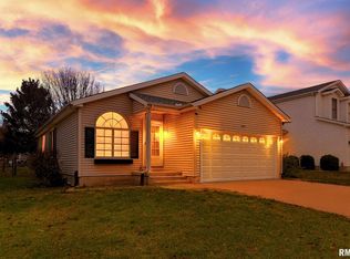 2407 W Miners Dr, Dunlap, IL 61525