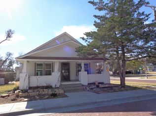 216 Pershing Ct, Hays, KS 67601