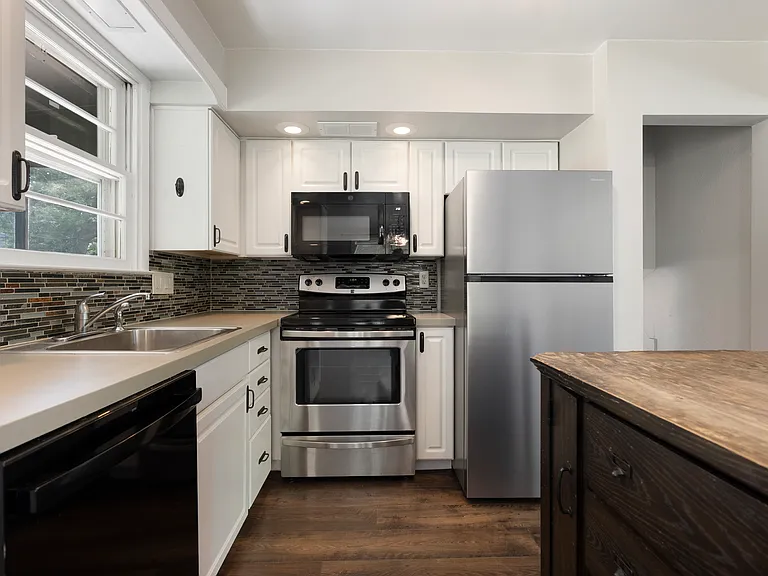 209 Garden Rd — Photo 8