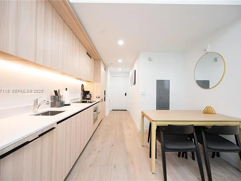 225 N Miami Ave #CU-1505 — Photo 7