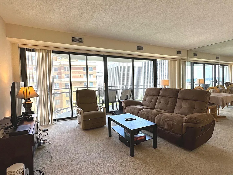 1530 Key Blvd #832 — Photo 6