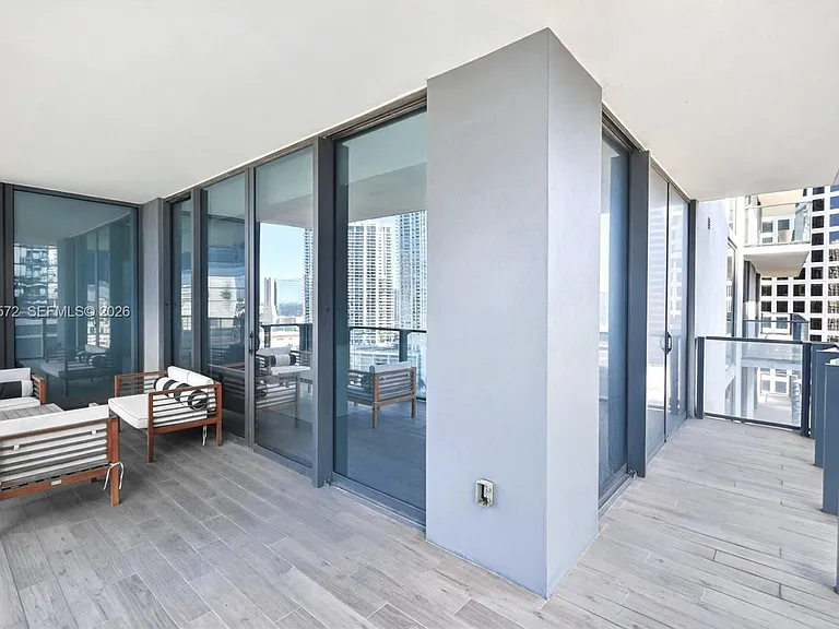 68 SE 6th St #1702 — Photo 23