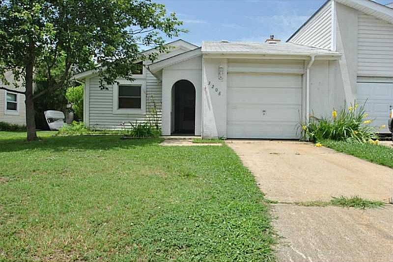 1st image of 3208 Tiverton Dr