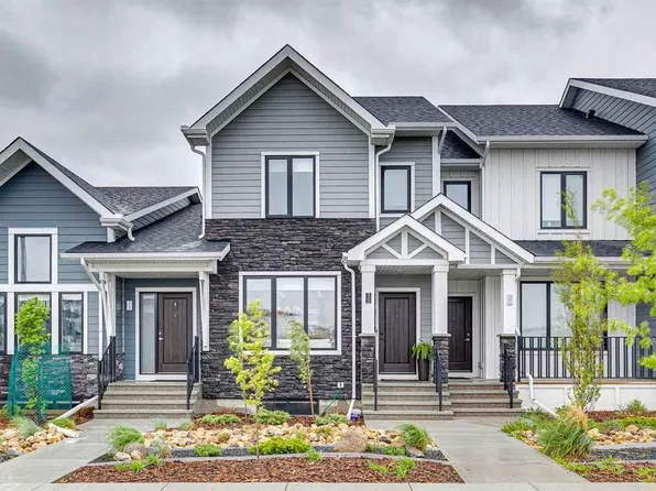15 N Larkspur Bnd, Okotoks, AB T1S 3K7