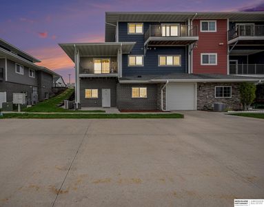 5928 N 158th Plz, Omaha, NE, 68116