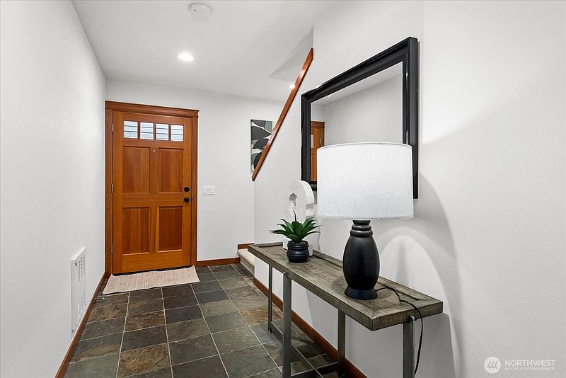 4th image of 809 NW 53rd Street #B