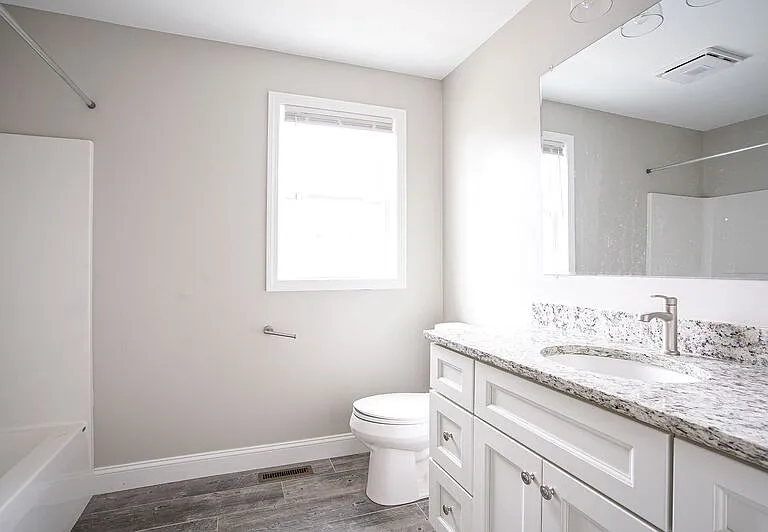 2 James St #1 — Photo 10