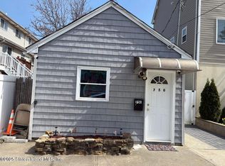 750 Patterson Ave, Staten Island, NY 10306