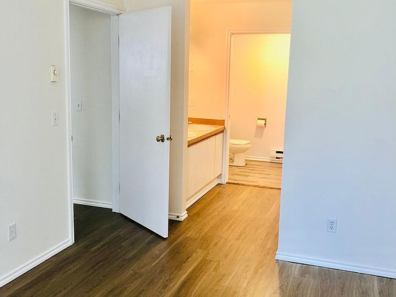 4th image of 5911 S 234th St #5911