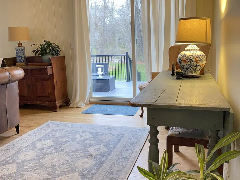 10 Riverbend Dr — Photo 8
