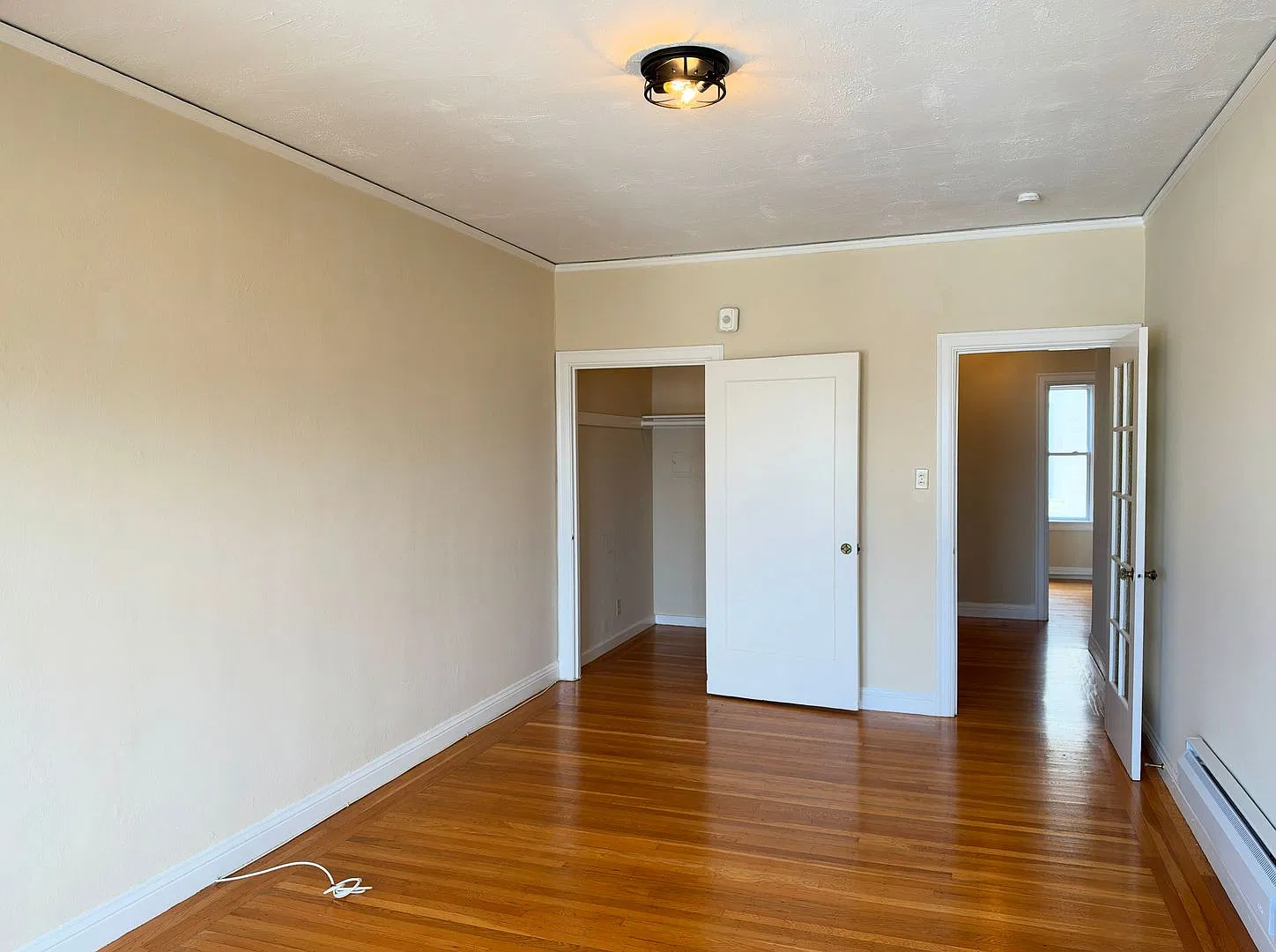 1379 10th Ave #18 - Main Image