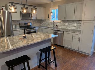 110 Mary Dr, Troy, IL