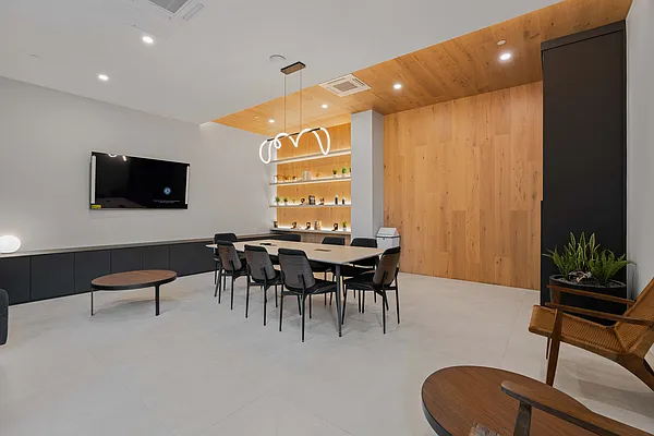 Rented by Carroll Development Leasing LLC | media 16