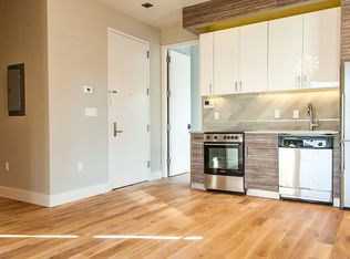 4 N Henry #2V, Brooklyn, NY 11222