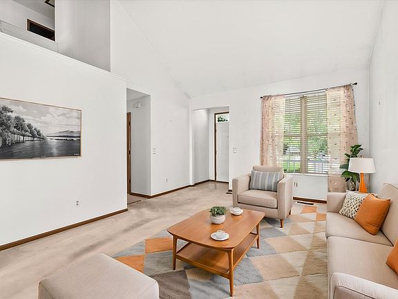 2nd image of 141 Hamlet Cir