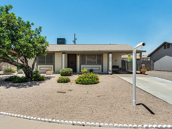 3rd image of 2017 E Juanita Ave