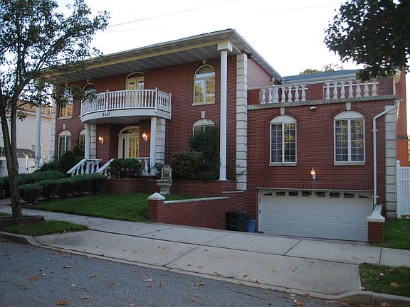 2nd image of 210 Alverson Ave