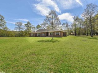 9215 Gina Rd, Mabelvale, AR 72103
