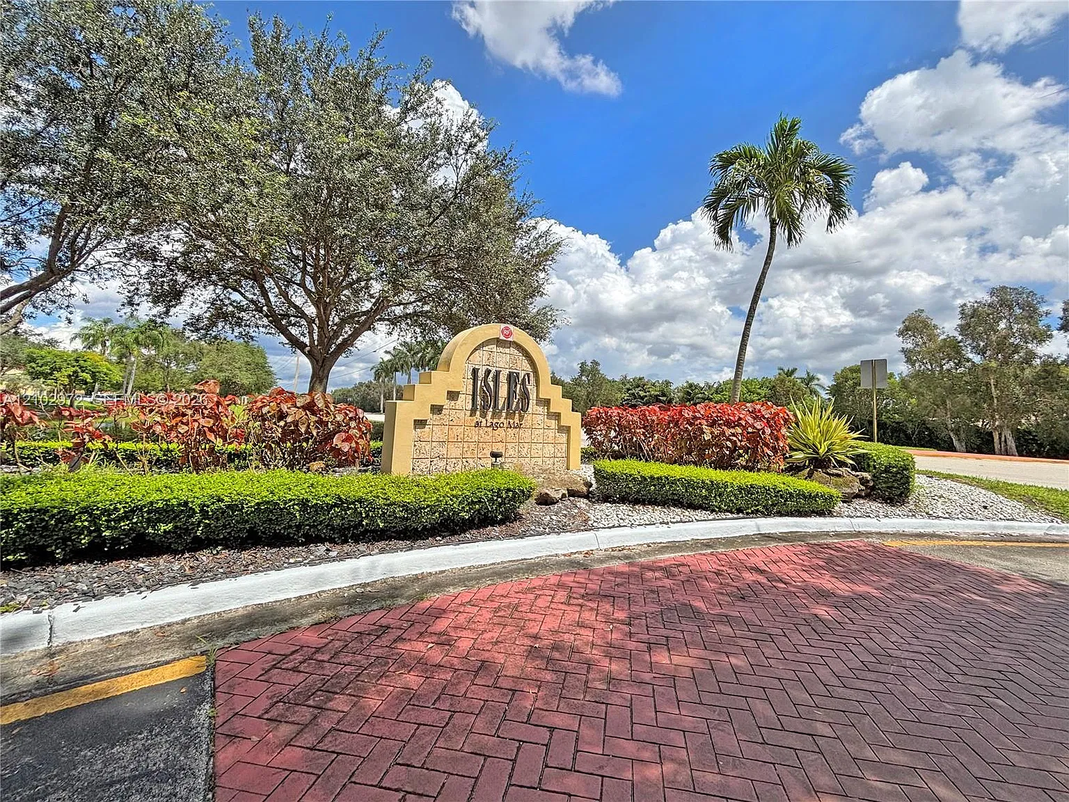 Isles At Lago Mar Condo — Photo 1