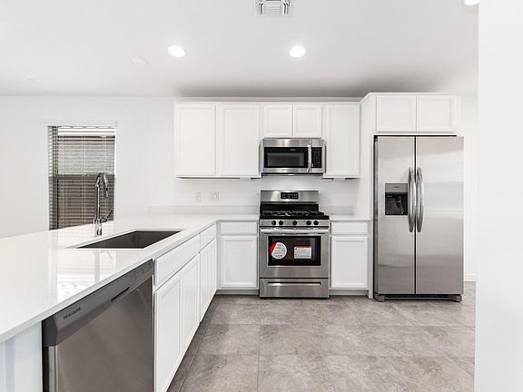 3rd image of 16409 W Saguaro Park Ln