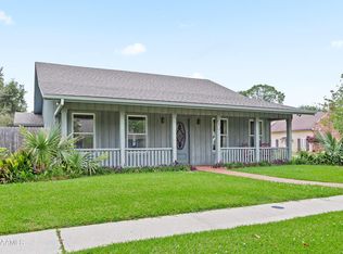 111 Cabildo Dr, Lafayette, LA 70506